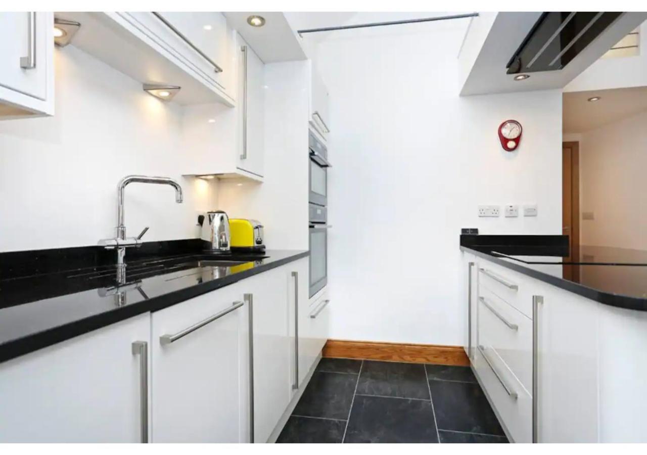 Altido Cosy 2-Bed Apt In The Old Town With Mezzanine Apartment Edinburgh Exterior photo